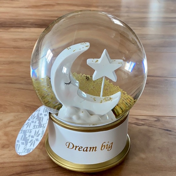 Moon and Star musical snow globe - Picture 1 of 14